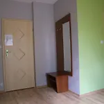 Warnenczyka 85a Bezplatny Parking, Faktura, Prywatna Lazienka, Klimatyzacja 제수프