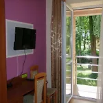 Warnenczyka 85a Bezplatny Parking, Faktura, Prywatna Lazienka, Klimatyzacja 홈스테이 제수프