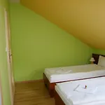 홈스테이 Warnenczyka 85a Bezplatny Parking, Faktura, Prywatna Lazienka, Klimatyzacja