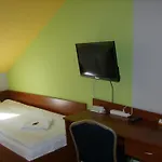 홈스테이 Warnenczyka 85a Bezplatny Parking, Faktura, Prywatna Lazienka, Klimatyzacja *