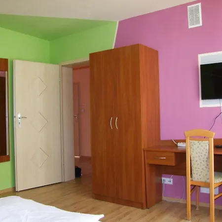 Warnenczyka 85A Bezplatny Parking, Faktura, Prywatna Lazienka, Klimatyzacja
