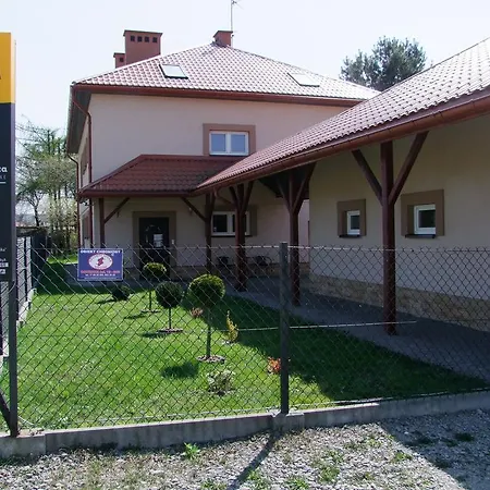 Warnenczyka 85A Bezplatny Parking, Faktura, Prywatna Lazienka, Klimatyzacja Homestay *