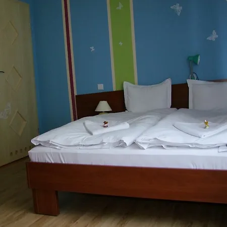 Warnenczyka 85a Bezplatny Parking, Faktura, Prywatna Lazienka, Klimatyzacja * ジェシュフ