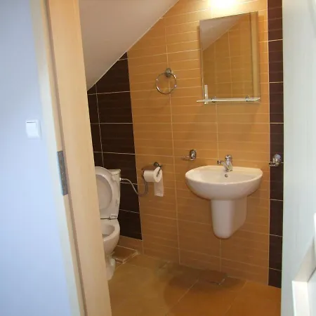 Alloggio in famiglia Warnenczyka 85a Bezplatny Parking, Faktura, Prywatna Lazienka, Klimatyzacja *