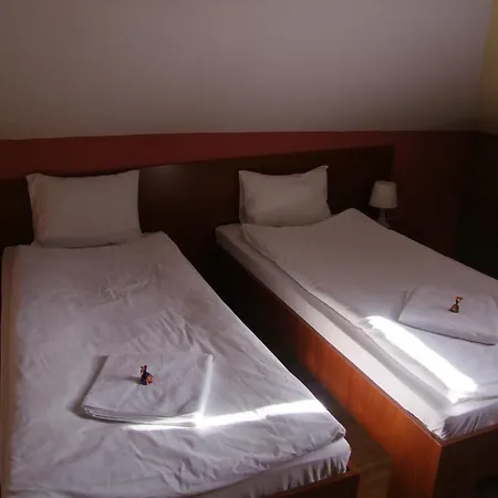 Homestay Warnenczyka 85A Bezplatny Parking, Faktura, Prywatna Lazienka, Klimatyzacja *