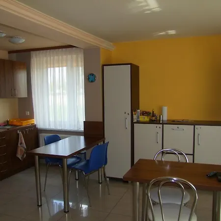Homestay Warnenczyka 85A Bezplatny Parking, Faktura, Prywatna Lazienka, Klimatyzacja