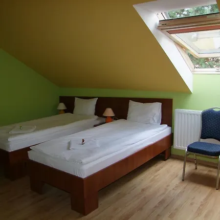 Warnenczyka 85A Bezplatny Parking, Faktura, Prywatna Lazienka, Klimatyzacja Homestay *