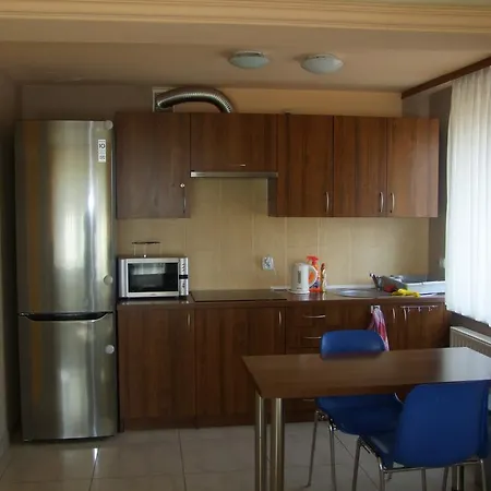 Homestay Warnenczyka 85A Bezplatny Parking, Faktura, Prywatna Lazienka, Klimatyzacja