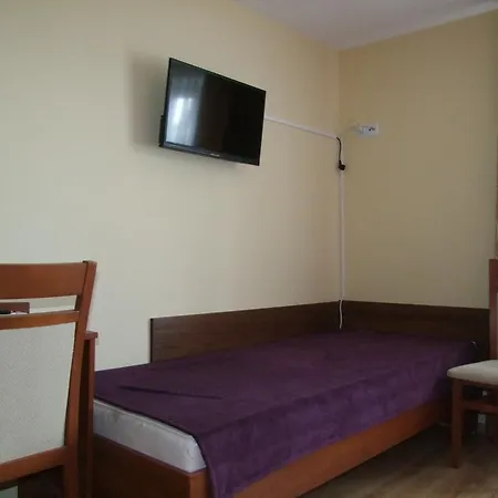 Warnenczyka 85A Bezplatny Parking, Faktura, Prywatna Lazienka, Klimatyzacja * Rzeszow