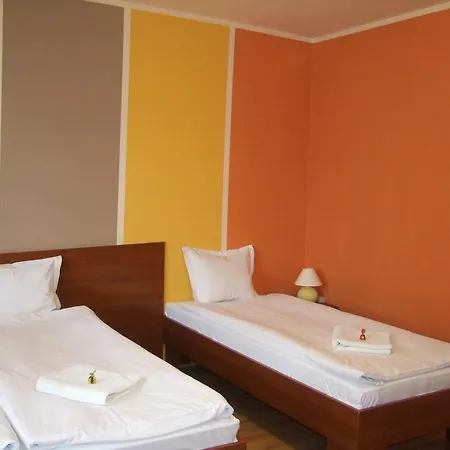 Pansiyon Warnenczyka 85A Bezplatny Parking, Faktura, Prywatna Lazienka, Klimatyzacja *