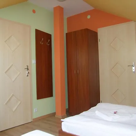 Alloggio in famiglia Warnenczyka 85a Bezplatny Parking, Faktura, Prywatna Lazienka, Klimatyzacja Rzeszów