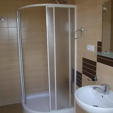 Warnenczyka 85A Bezplatny Parking, Faktura, Prywatna Lazienka, Klimatyzacja Rzeszow