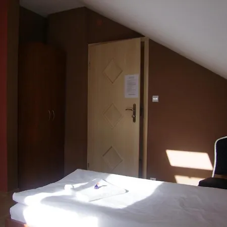 Warnenczyka 85A Bezplatny Parking, Faktura, Prywatna Lazienka, Klimatyzacja Homestay *