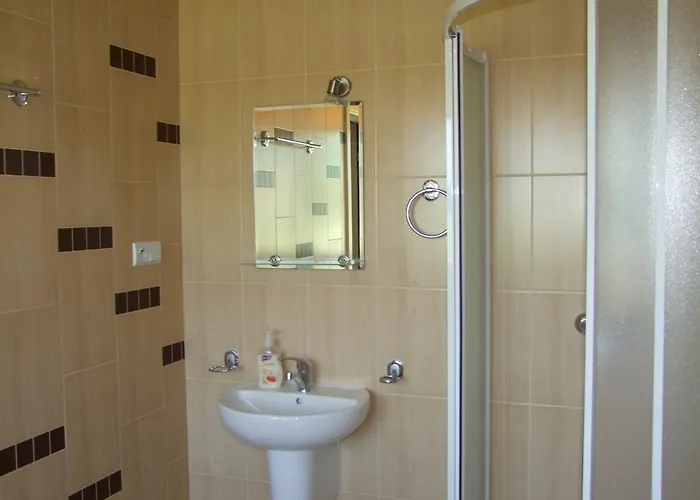 Warnenczyka 85A Bezplatny Parking, Faktura, Prywatna Lazienka, Klimatyzacja