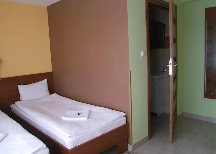 Warnenczyka 85A Bezplatny Parking, Faktura, Prywatna Lazienka, Klimatyzacja