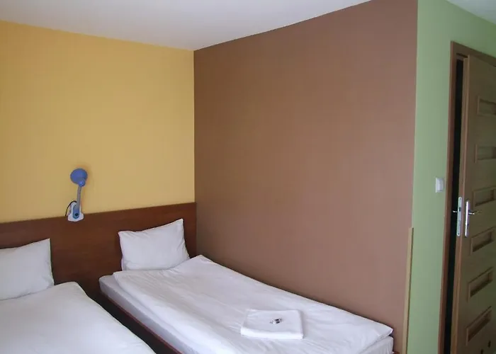 Homestay Warnenczyka 85A Bezplatny Parking, Faktura, Prywatna Lazienka, Klimatyzacja Rzeszow